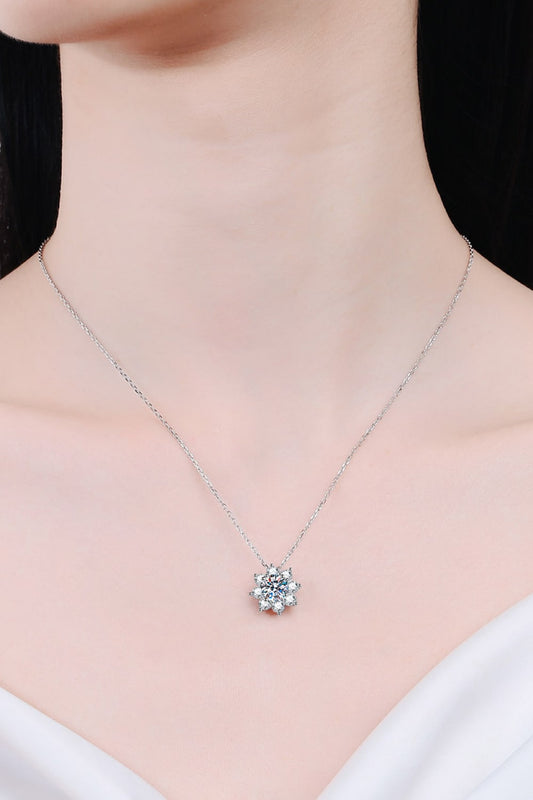 Necklace Carat Moissanite Floral-Shaped Pendant Necklace