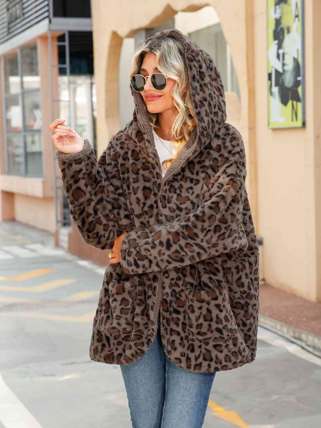 A Adorable Cozy Leopard Hooded Coat with Pockets