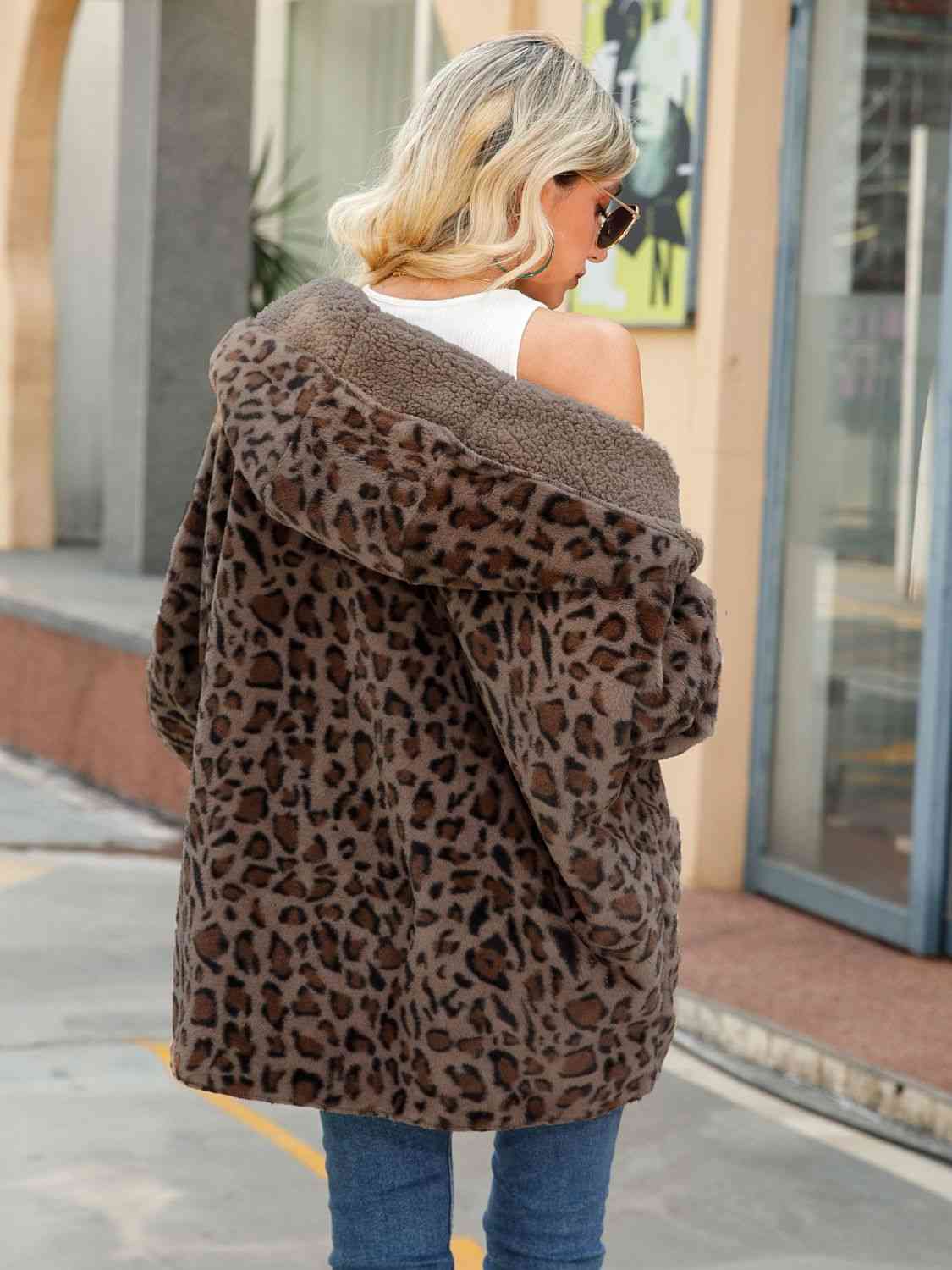 A Adorable Cozy Leopard Hooded Coat with Pockets